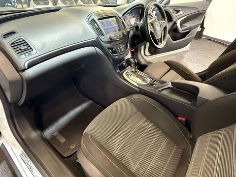 Vauxhall Insignia 2.0 Insignia SRI Nav CDTI Auto 5dr 49