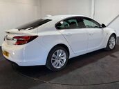 Vauxhall Insignia 2.0 Insignia SRI Nav CDTI Auto 5dr 8