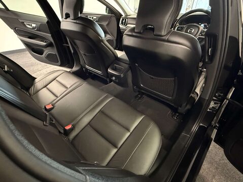 Volvo V60 2.0 V60 Momentum+ D4 Auto 5dr 45