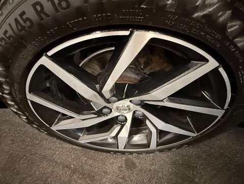 Volvo V60 2.0 V60 Momentum+ D4 Auto 5dr 48