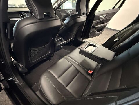 Volvo V60 2.0 V60 Momentum+ D4 Auto 5dr 53