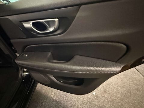 Volvo V60 2.0 V60 Momentum+ D4 Auto 5dr 40