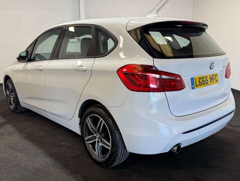 BMW 2 Series 2.0 218D Sport Auto 5dr 4