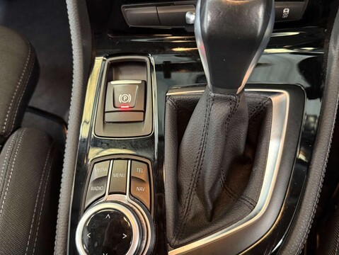 BMW 2 Series 2.0 218D Sport Auto 5dr 27