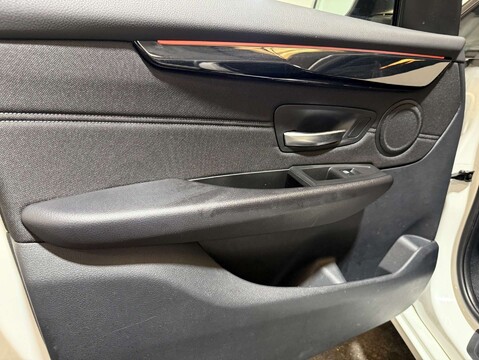 BMW 2 Series 2.0 218D Sport Auto 5dr 40