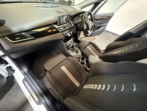 BMW 2 Series 2.0 218D Sport Auto 5dr 41