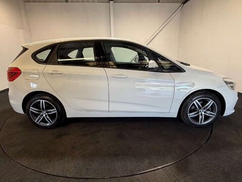 BMW 2 Series 2.0 218D Sport Auto 5dr 7