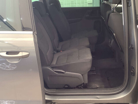Volkswagen Sharan 2.0 Sharan SE TDI DSG Auto 5dr 8