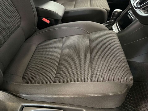 Volkswagen Sharan 2.0 Sharan SE TDI DSG Auto 5dr 20