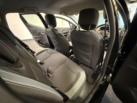 Renault Clio 1.5 Clio Dynamique S Nav dCi Auto 5dr 32