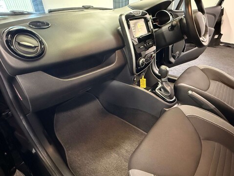 Renault Clio 1.5 Clio Dynamique S Nav dCi Auto 5dr 44