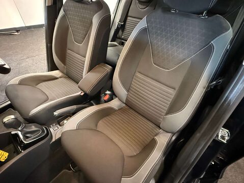 Renault Clio 1.5 Clio Dynamique S Nav dCi Auto 5dr 48