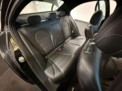 Mercedes-Benz C Class 2.1 C 250 AMG Line D 4Matic Auto 4WD 4dr 31