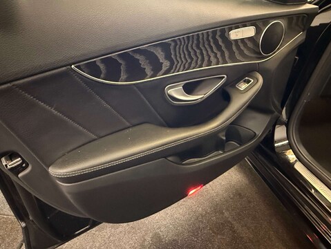 Mercedes-Benz C Class 2.1 C 250 AMG Line D 4Matic Auto 4WD 4dr 45