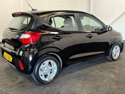 Hyundai i10 1.0 i10 SE Connect MPI 5dr 8