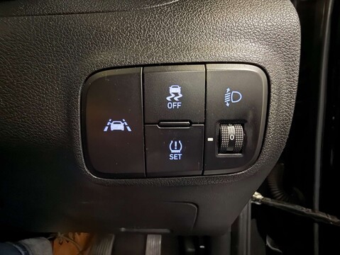 Hyundai i10 1.0 i10 SE Connect MPI 5dr 15