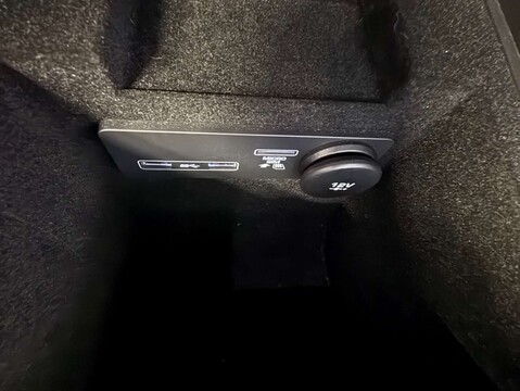 Jaguar XF 2.0 XF R-Sport Auto 4dr 41