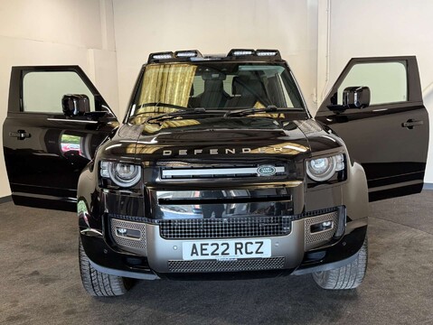 Land Rover Defender 3.0 Defender X-Dynamic HSE D MHEV Auto 4WD 3dr 9