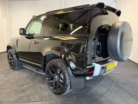 Land Rover Defender 3.0 Defender X-Dynamic HSE D MHEV Auto 4WD 3dr 4