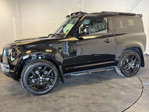 Land Rover Defender 3.0 Defender X-Dynamic HSE D MHEV Auto 4WD 3dr 2