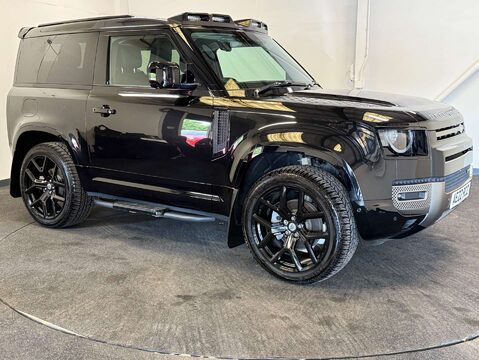 Land Rover Defender 3.0 Defender X-Dynamic HSE D MHEV Auto 4WD 3dr 7