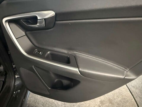 Volvo XC60 2.0 XC60 SE Nav D4 5dr 30