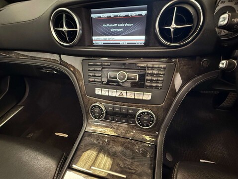 Mercedes-Benz SL Series 3.5 SL350 Auto 2dr 31