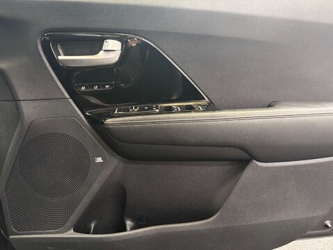 Kia Niro 1.6 Niro 4 Semi-Auto 5dr 17