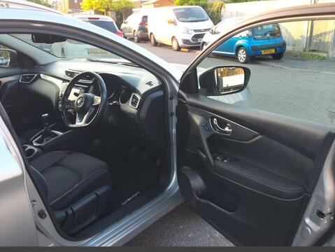 Nissan Qashqai 1.6 Qashqai N-Connecta DiG-T 5dr 5