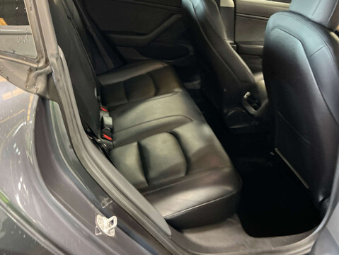 Tesla Model 3 Model 3 Long Range AWD 4WD 4dr 8