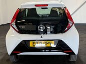 Toyota Aygo 1.0 Aygo X-Play TSS VVT-i CVT 5dr 6