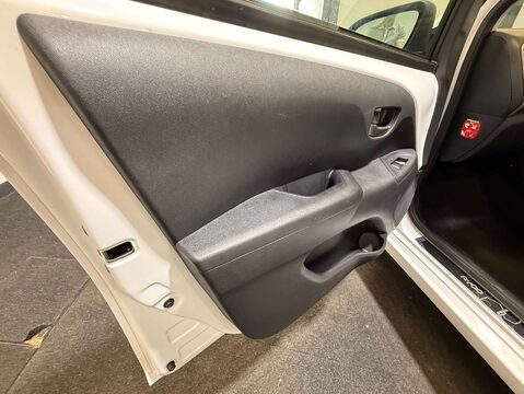 Toyota Aygo 1.0 Aygo X-Play TSS VVT-i CVT 5dr 42