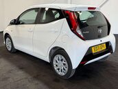 Toyota Aygo 1.0 Aygo X-Play TSS VVT-i CVT 5dr 3