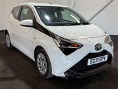 Toyota Aygo 1.0 Aygo X-Play TSS VVT-i CVT 5dr 7