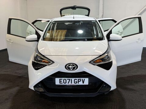 Toyota Aygo 1.0 Aygo X-Play TSS VVT-i CVT 5dr 9