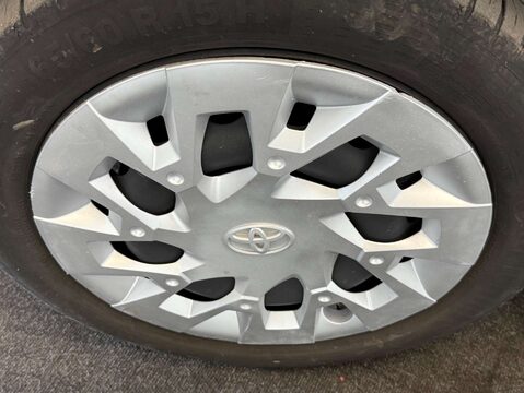 Toyota Aygo 1.0 Aygo X-Play TSS VVT-i CVT 5dr 46