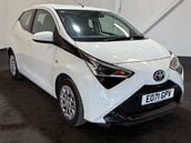 Toyota Aygo 1.0 Aygo X-Play TSS VVT-i CVT 5dr 7