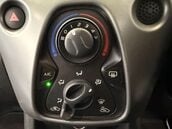 Toyota Aygo 1.0 Aygo X-Play TSS VVT-i CVT 5dr 21