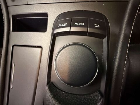 Lexus CT 1.8 CT 200H Sport CVT 5dr 27