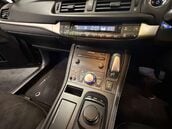 Lexus CT 1.8 CT 200H Sport CVT 5dr 28