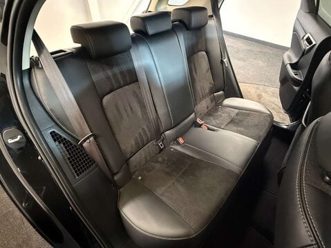 Lexus CT 1.8 CT 200H Sport CVT 5dr 38