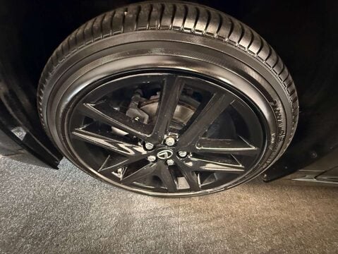 Lexus CT 1.8 CT 200H Sport CVT 5dr 64