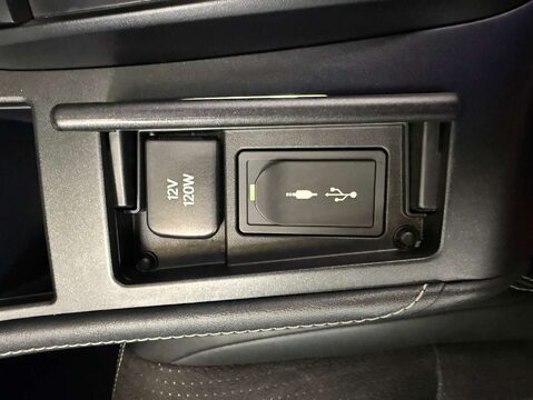 Lexus CT 1.8 CT 200H Sport CVT 5dr 26