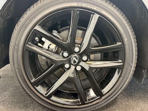 Lexus CT 1.8 CT 200H Sport CVT 5dr 38