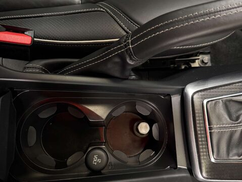 Volvo V40 2.0 V40 R-Design Pro T5 Auto 5dr 23