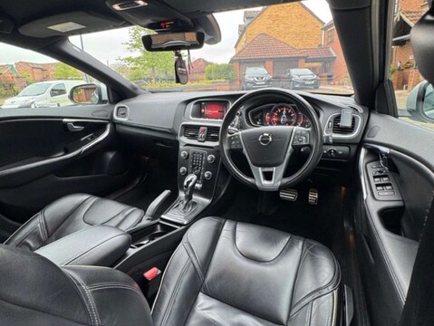 Volvo V40 2.0 V40 R-Design Pro T5 Auto 5dr 4
