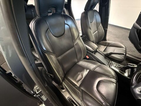 Volvo V40 2.0 V40 R-Design Pro T5 Auto 5dr 19