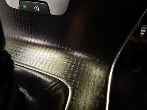 Volvo V40 2.0 V40 R-Design Pro T5 Auto 5dr 37