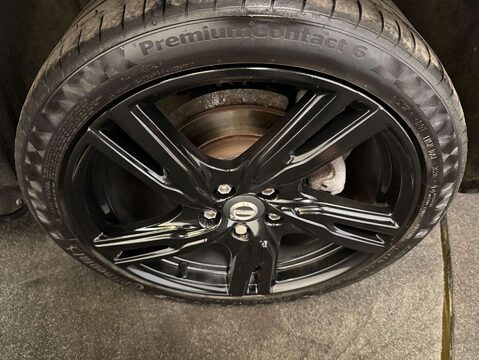 Volvo V40 2.0 V40 R-Design Pro T5 Auto 5dr 44