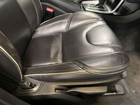 Volvo V40 2.0 V40 R-Design Pro T5 Auto 5dr 12